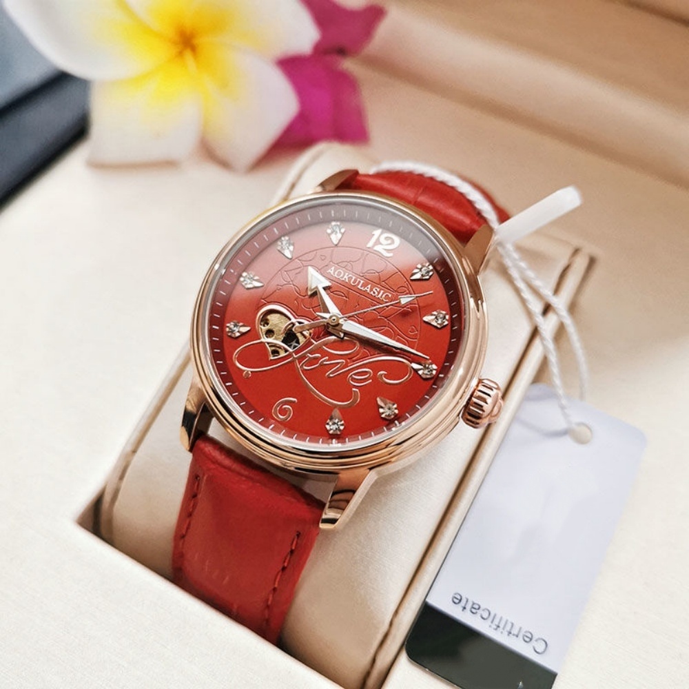 Leatherworking Items - Montre mécanique haut de gamme pour