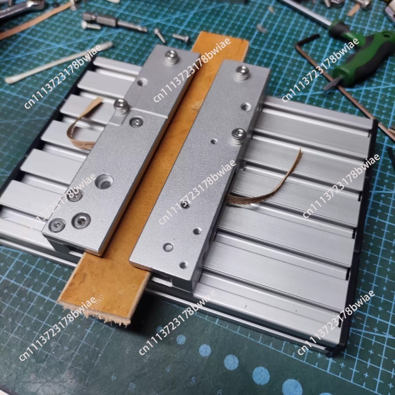Outil de découpe semi-circulai - Leather Edge Beveler avis et prix