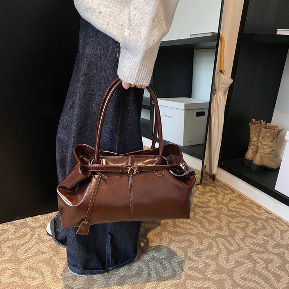 Huile d'hiver en cuir PU Hobo  - Leather Work Handbag avis et prix